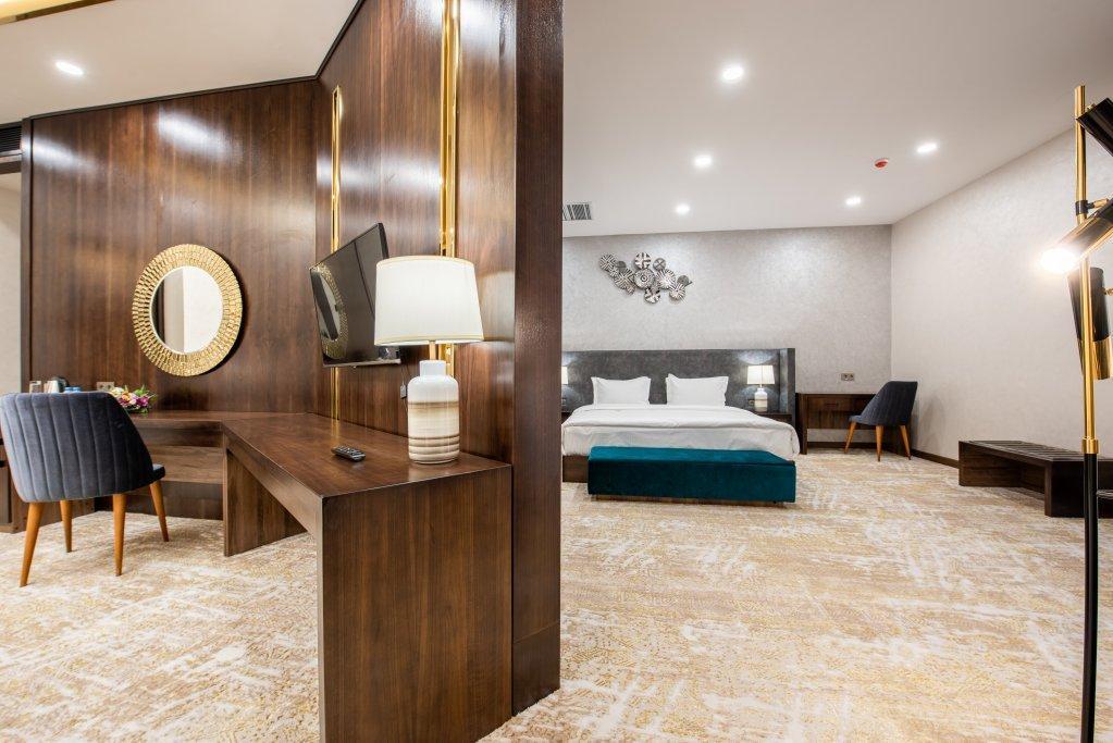 Hotel Wyndham Garden Taškent Exteriér fotografie
