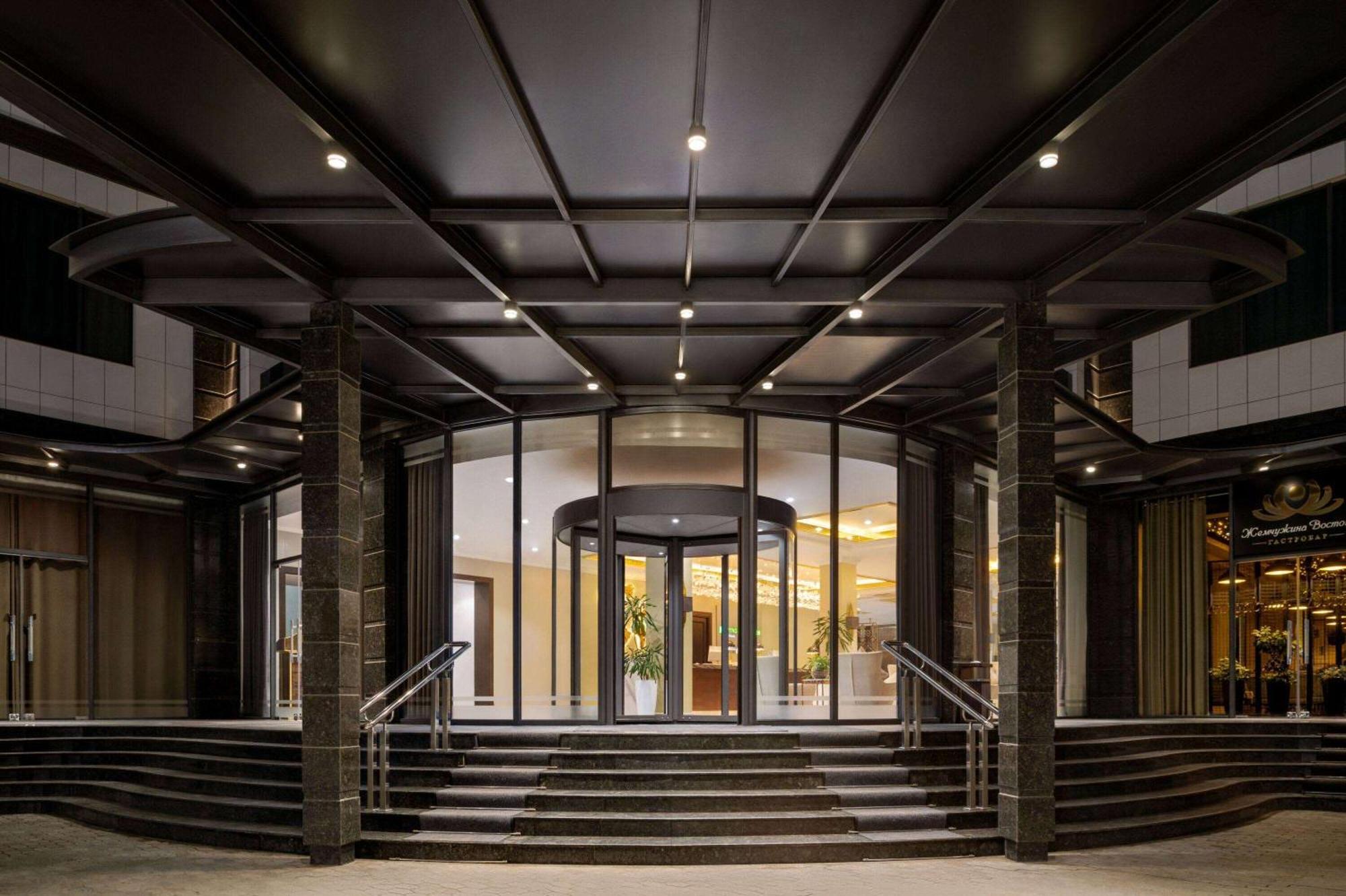 Hotel Wyndham Garden Taškent Exteriér fotografie