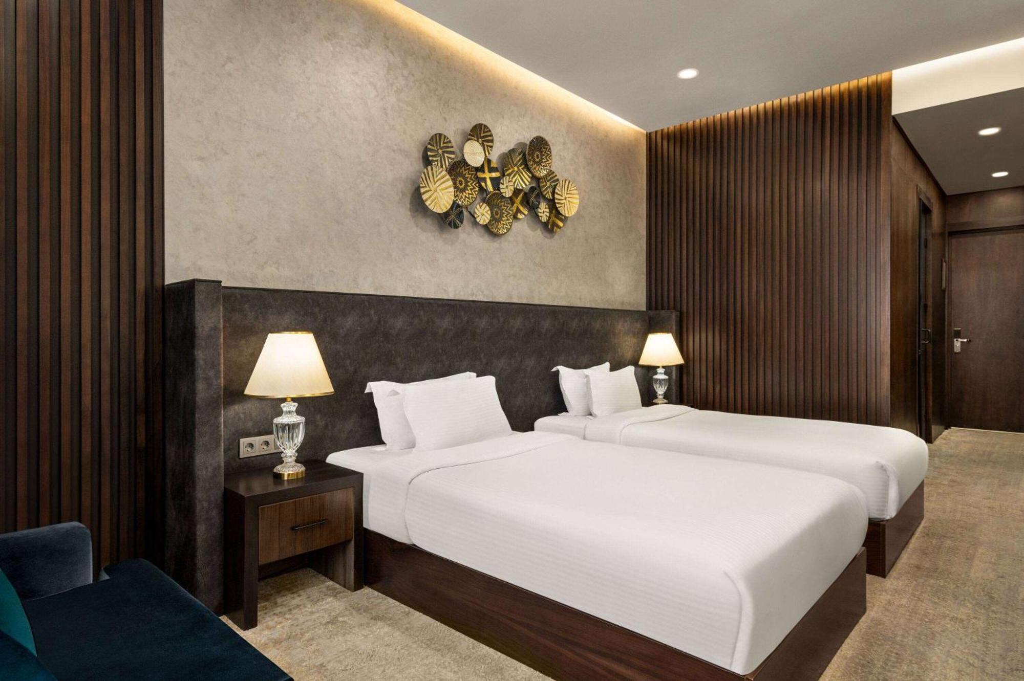 Hotel Wyndham Garden Taškent Exteriér fotografie