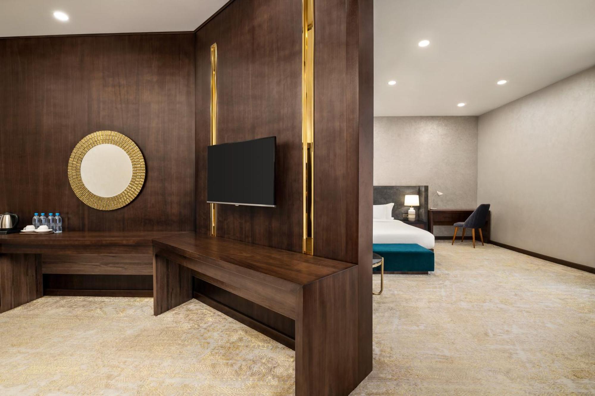 Hotel Wyndham Garden Taškent Exteriér fotografie