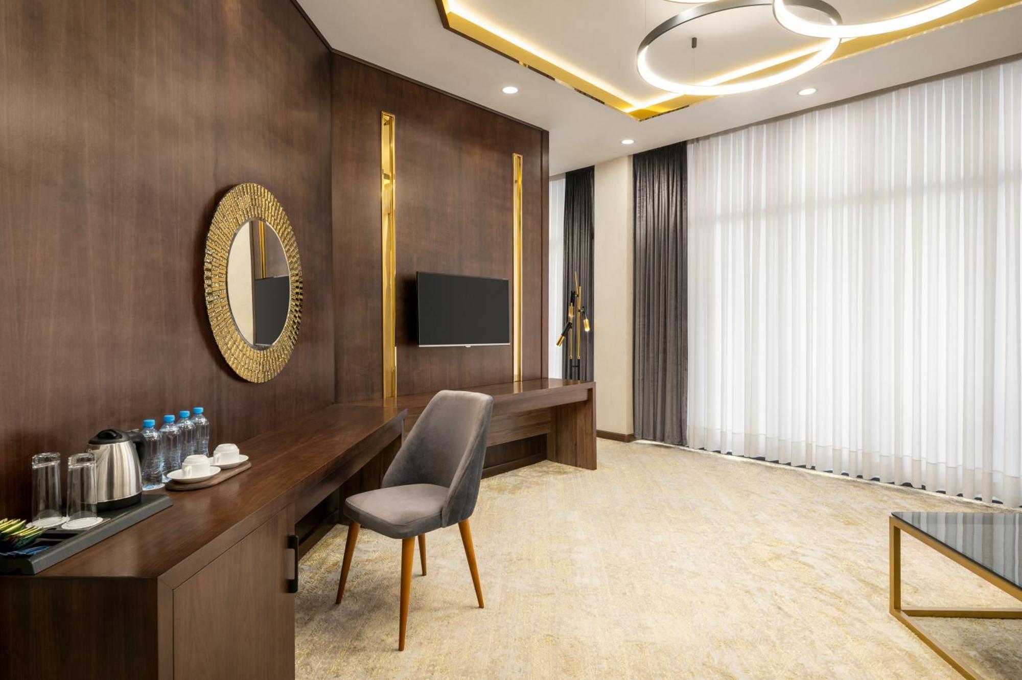 Hotel Wyndham Garden Taškent Exteriér fotografie
