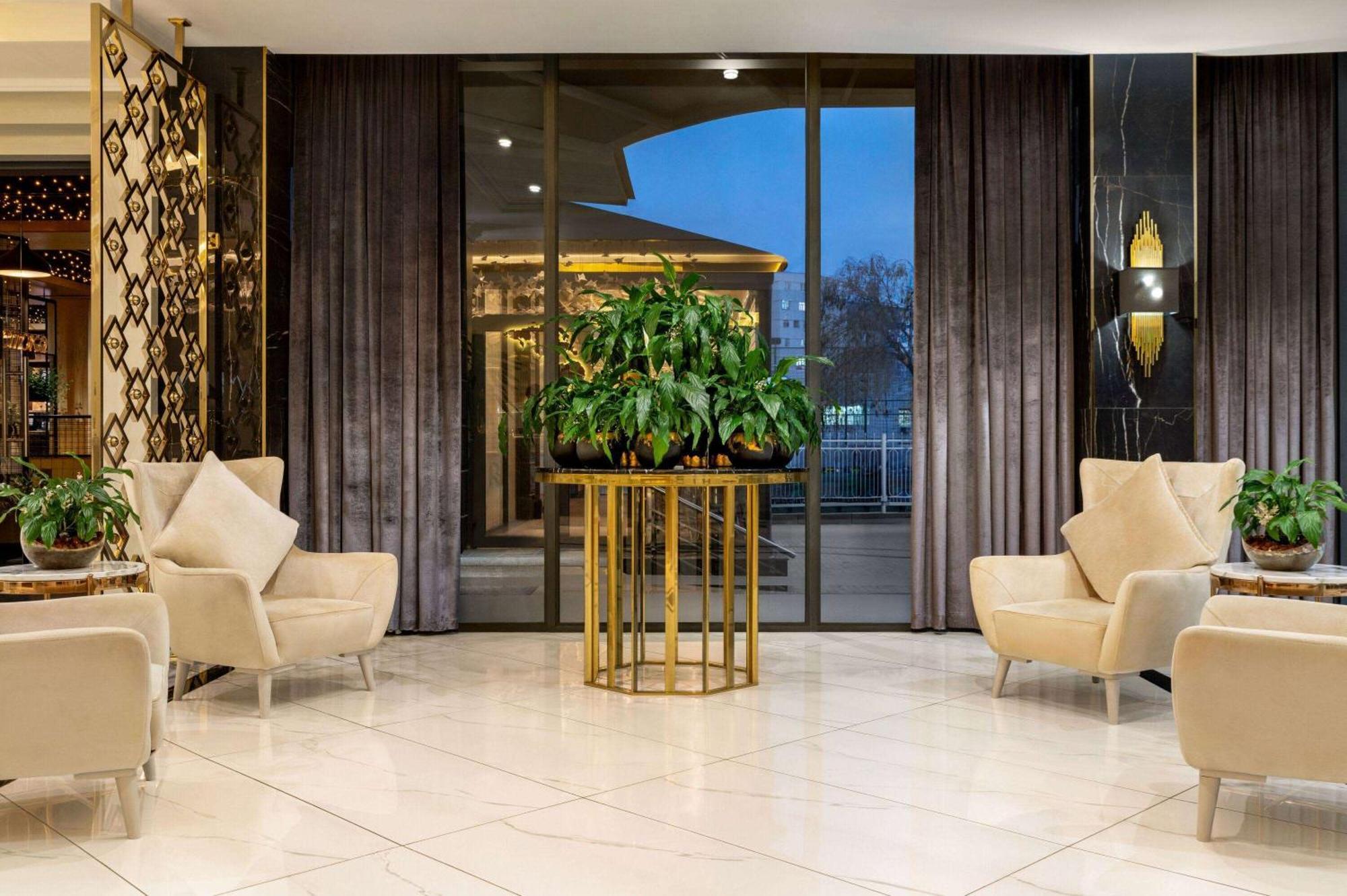 Hotel Wyndham Garden Taškent Exteriér fotografie